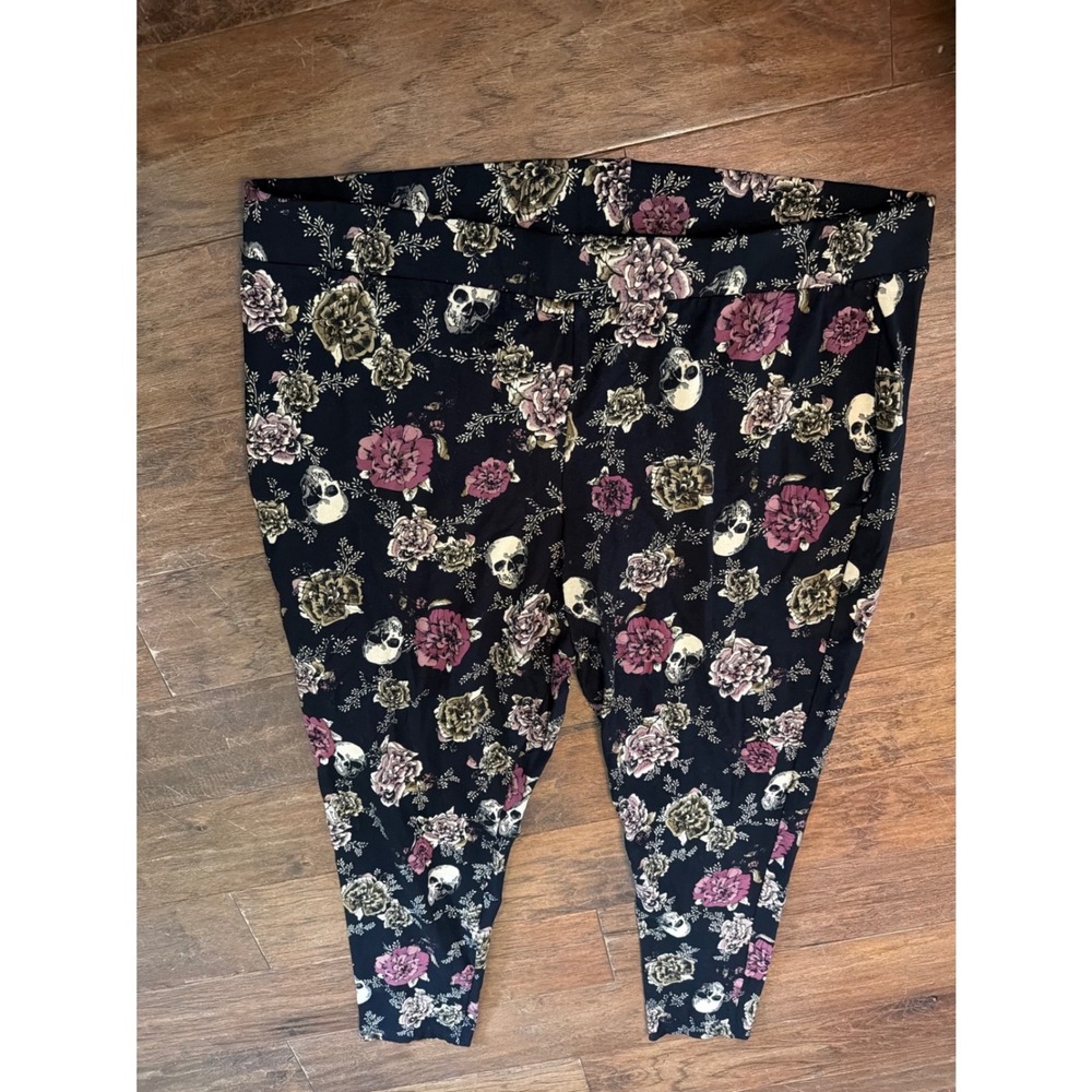 Torrid Skull Floral‎ Print Leggings Womens Plus Size 4 Black Pink Cotton Stretch